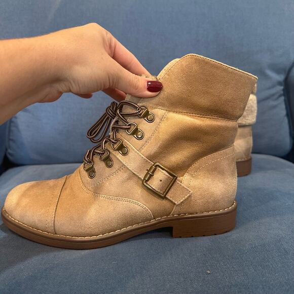 NWT Daley Lace Up Booties from Cliffs by White Mountain, Size 8M (JJ) - Picture 6 of 10